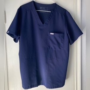 FIGS Navy Scrub Top Technical Collection, Mens Medium